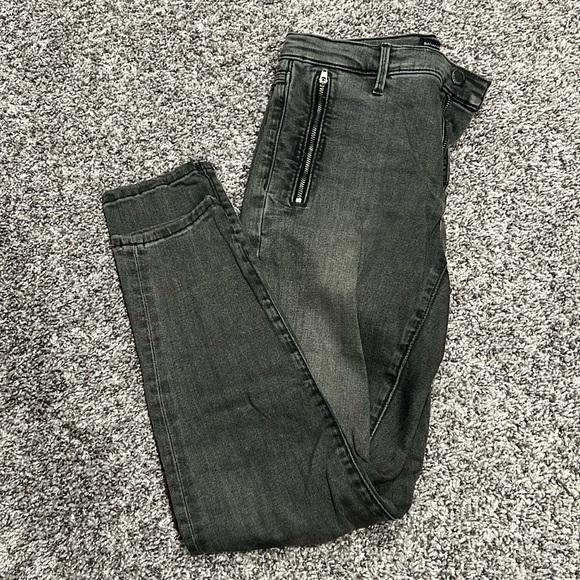 Banana Republic Mid Rise Skinny Utility Black Washed Jean size 4/27 - Picture 2 of 9
